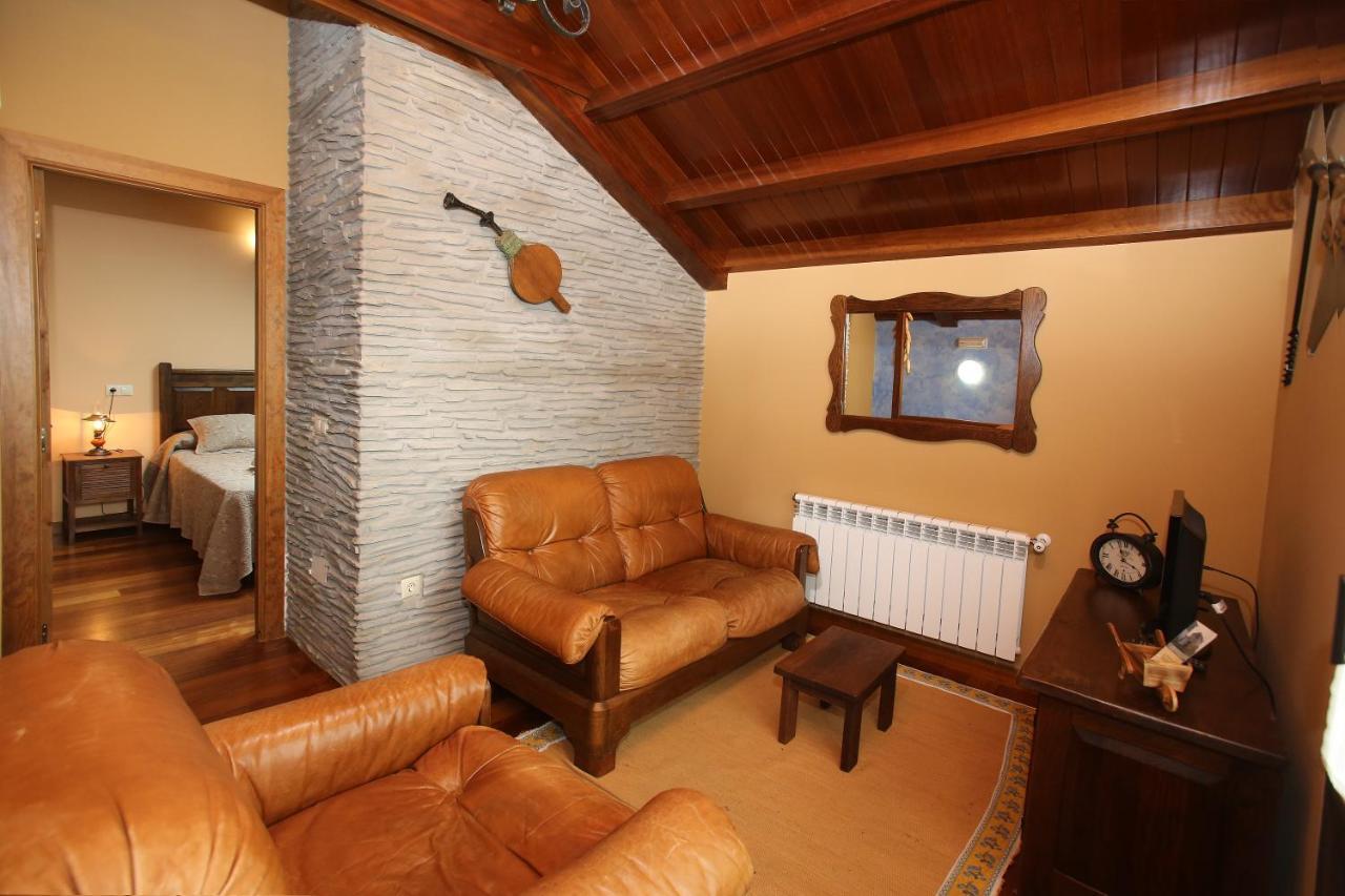 Apartamentos Lagunas Castropol Eksteriør billede